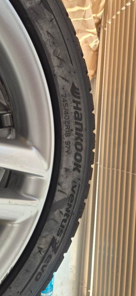 Audi alloys with tyres 