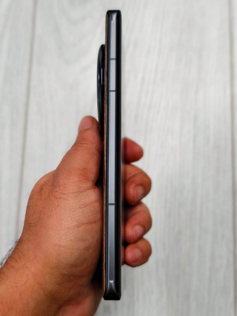 **MINT** Vivo X100 Ultra 512gb CN + SmallRig Photography kit Bundle