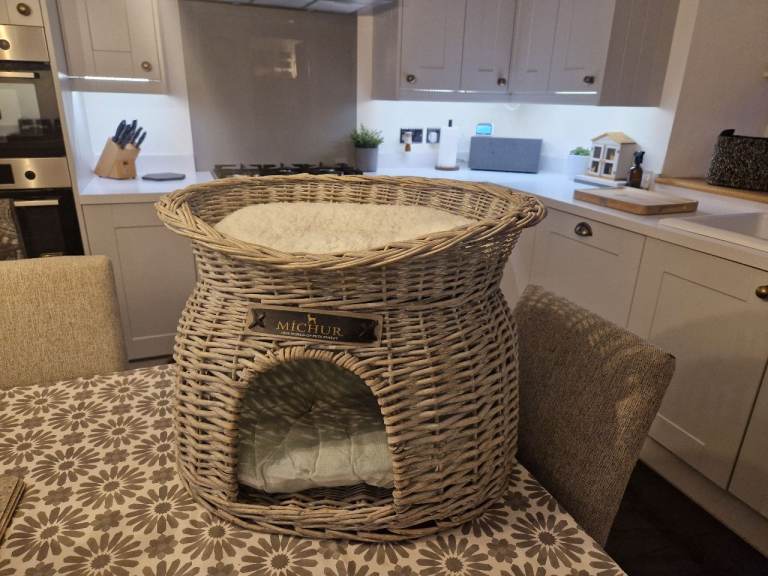 High quality wicker grey Michur two tier cat cave and basket