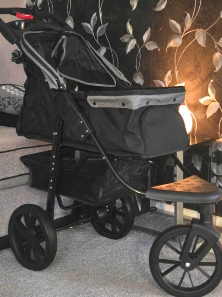 *Unused* PawHut Folding 3 Wheel Pet Stroller