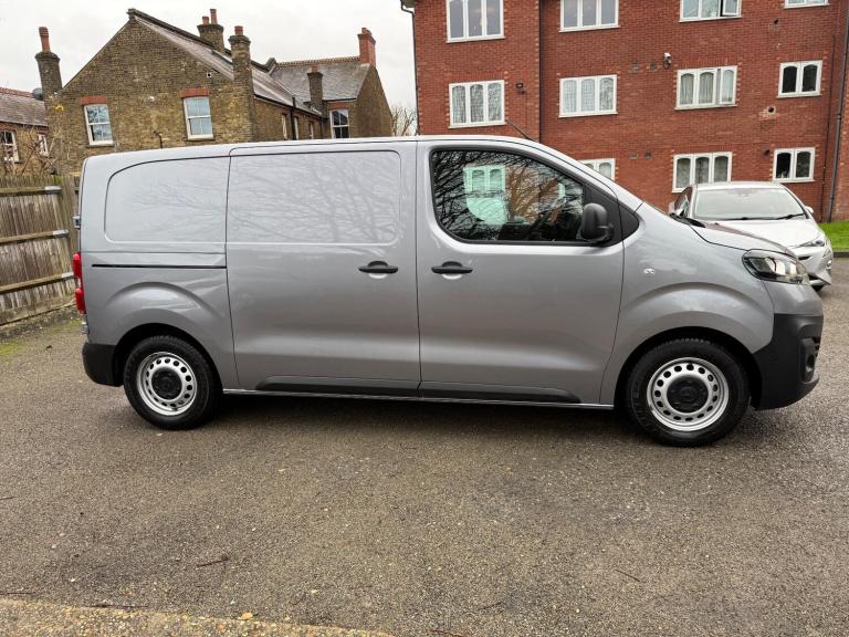 2023 Vauxhall Vivaro 2700 1.5d 120PS Prime H1 Van PANEL VAN DIESEL Manual