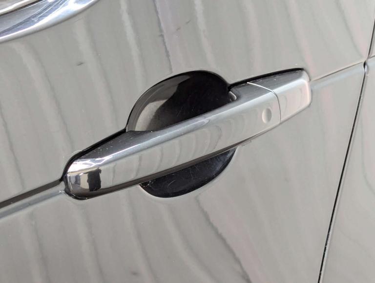 2017 Land Rover Discovery 3.0 Discovery HSE TD6 Auto 4WD 5dr SUV Diesel Automatic