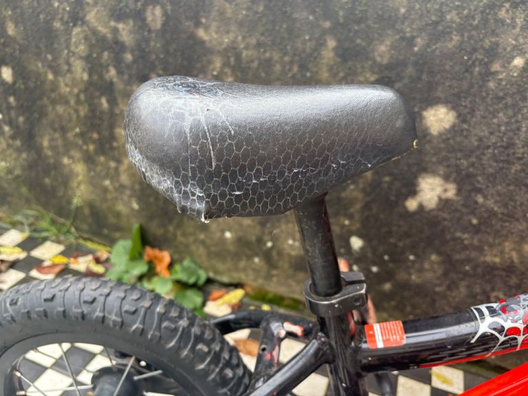 Specialized Hotrock children’s bike 2-4 years 