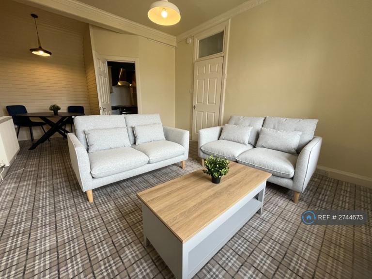 1 bedroom flat in Balcarres Street, Edinburgh, EH10 (1 bed) (#2744673)