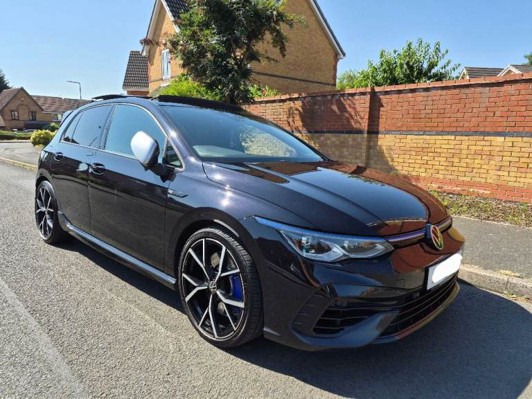 VOLKSWAGEN GOLF MK8 R 2.0 TSI 