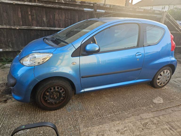 Peugeot, 107, Hatchback, 2006, Manual, 998 (cc), 3 doors