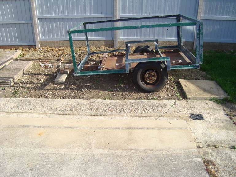 Heavy box trailer rebuild/ rolling chassis