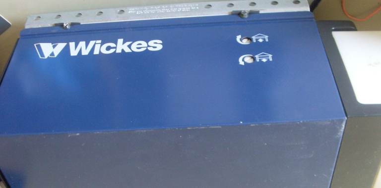 Garage door opener. Please read all description.