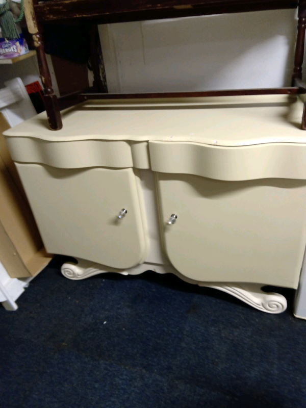 Sideboard 