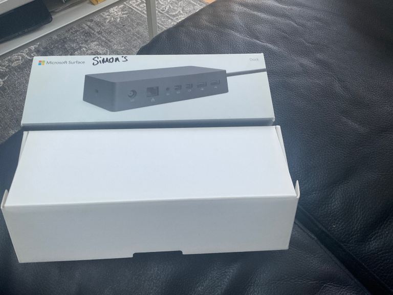 Microsoft surface dock model 1661