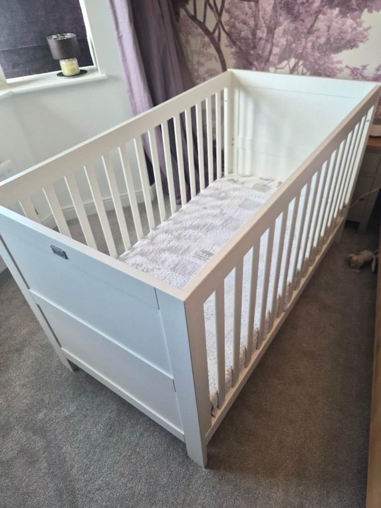 Silver cross cot bed white