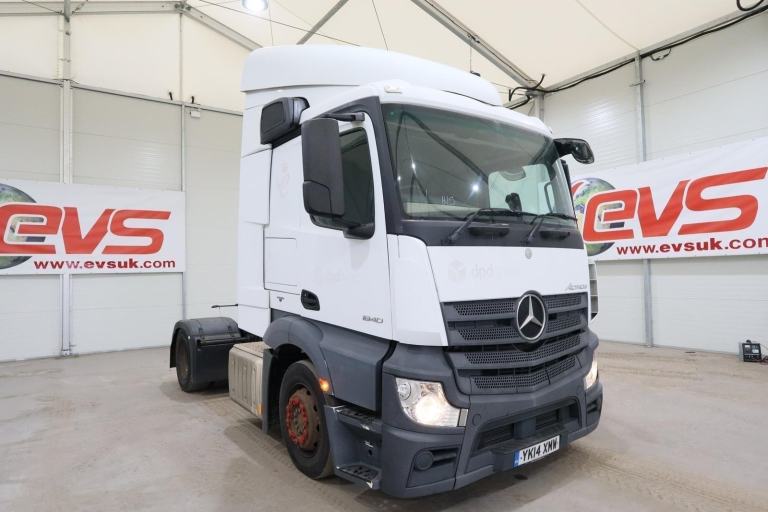 2014 (14 PLATE) Mercedes Benz Actros 1840 4x2 Euro 6 Tractor Units