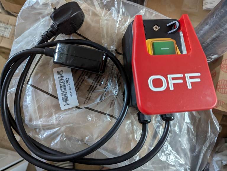 Single Phase On/Off Switch, 220V to 250V Emergency Stop