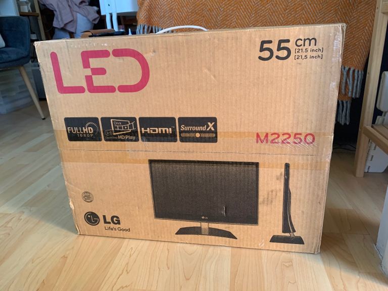 LG 55cm monitor and TV