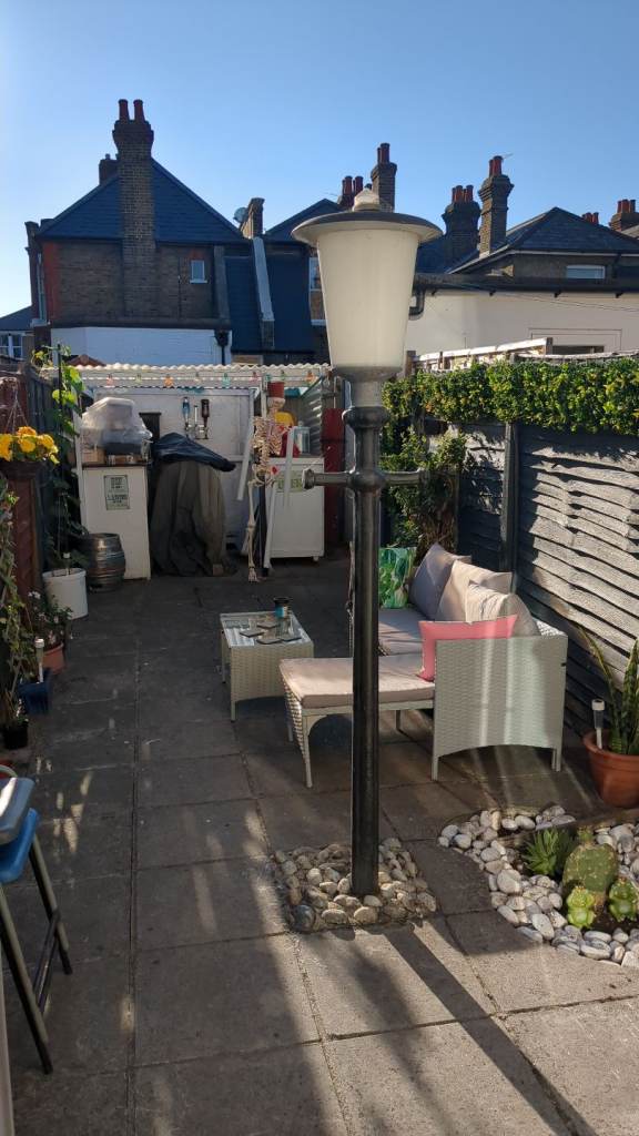 Double room for female to rent in Kingston 
