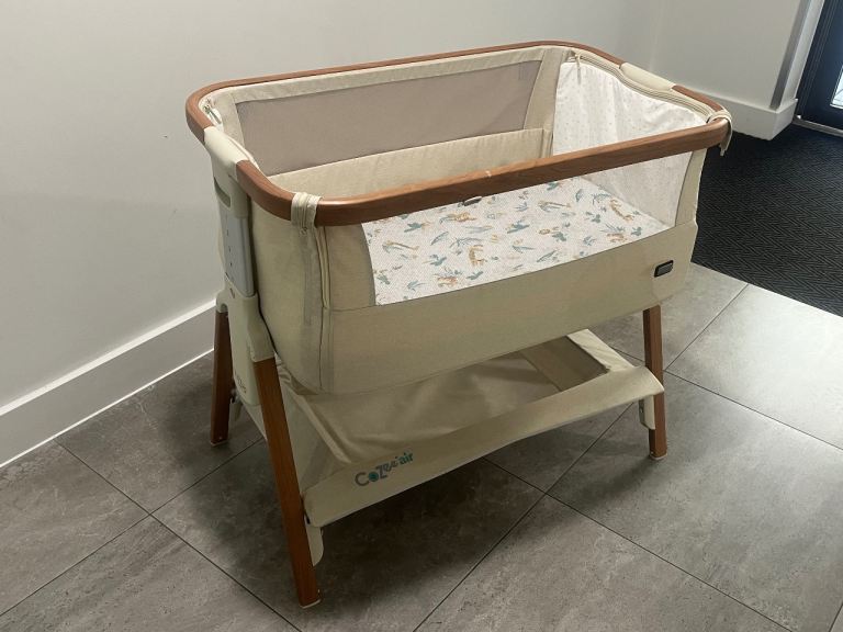 CoZee Tutti Bambini Air Bedside Crib – Like New