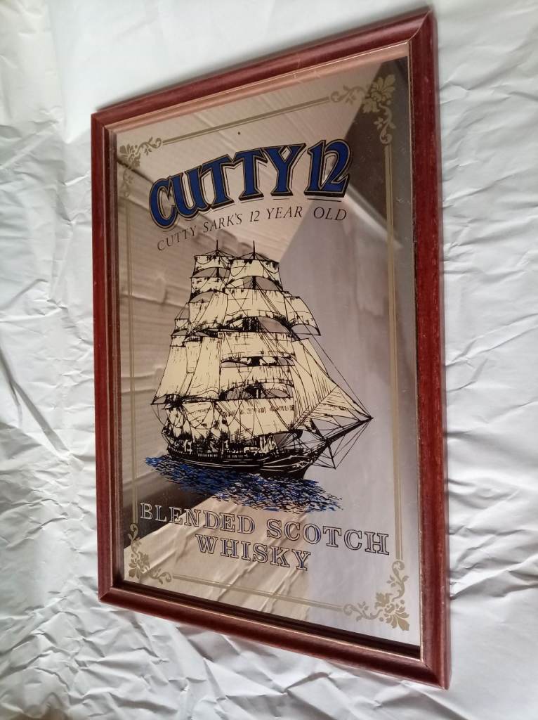 Vintage pub mirror for Man Cave - Cutty 12 Scotch whiskey 