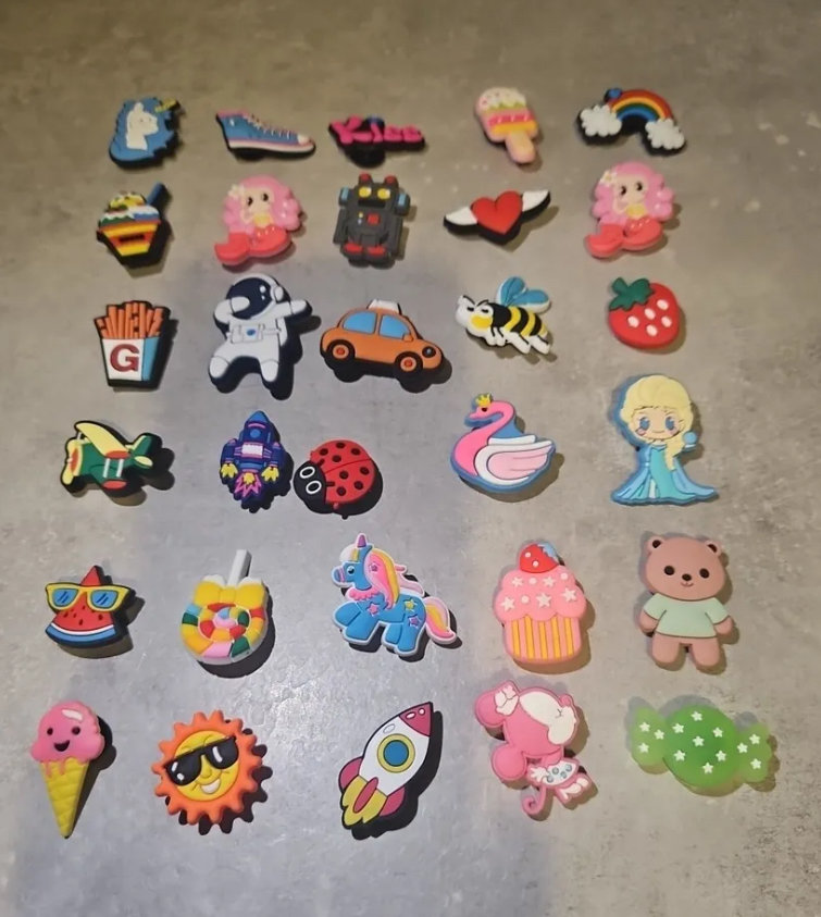 Croc charms -mixed any 6 for £3 