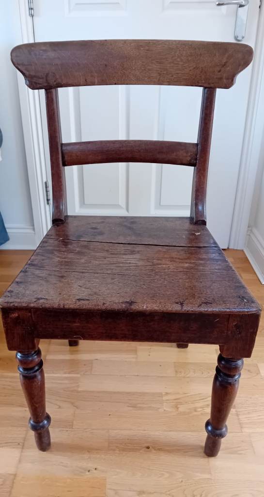 Lovely wooden Georgian chair