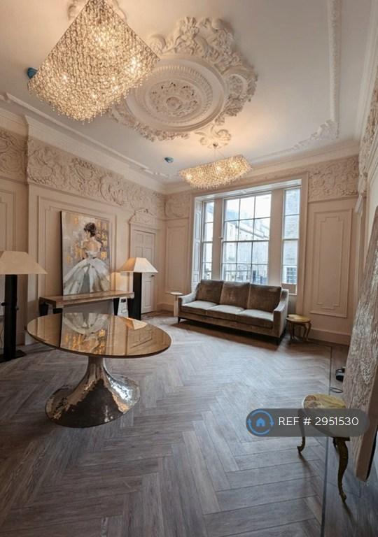 1 bedroom flat in North Castle St, Edinburgh, EH2 (1 bed) (#2951530)