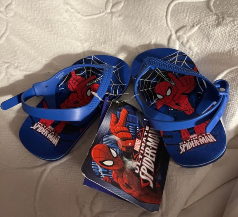 Spider-man sandals flip flops new! Young boys size 5-6, got tags! non smoking home