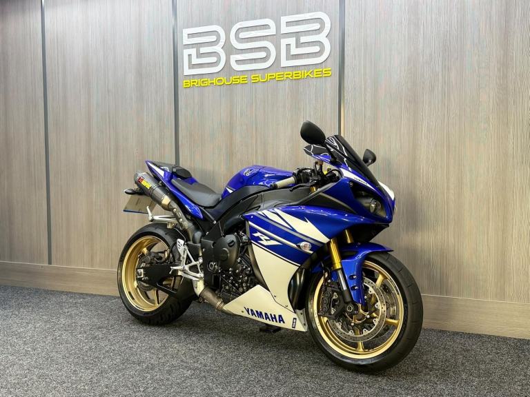 2011 11 Yamaha YZF R1 1000 10 BIG BANG CROSSPLANE CRANK - AKRAPOVIC 