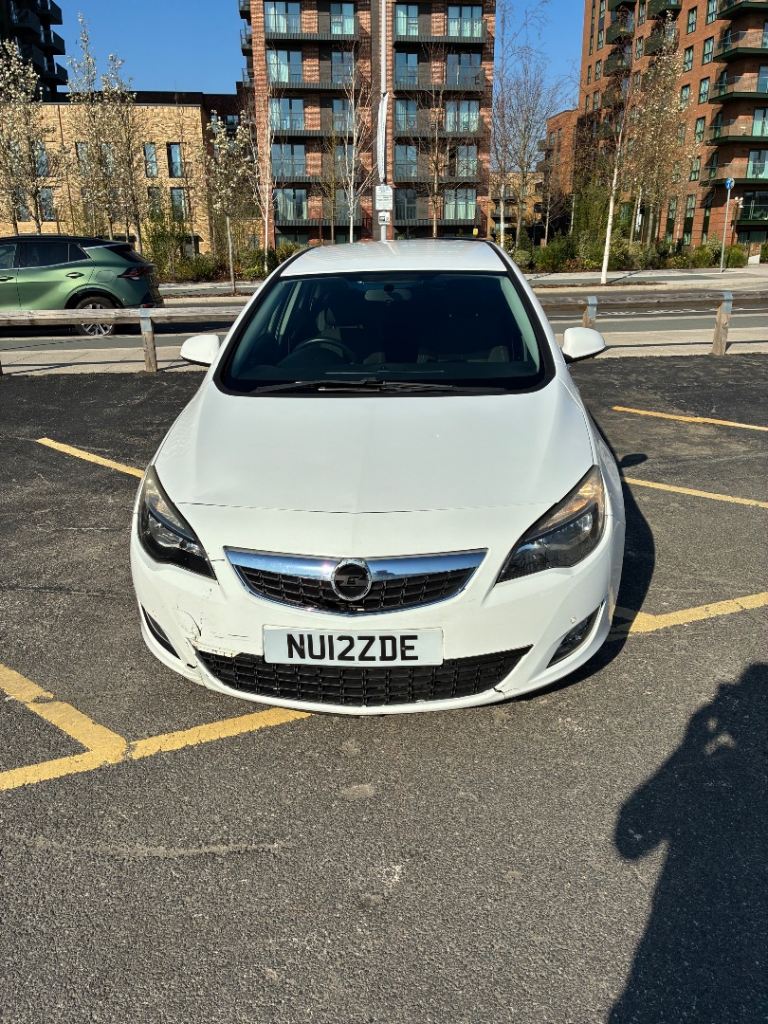 2012 Vauxhall Astra 2.0 Automatic low miles