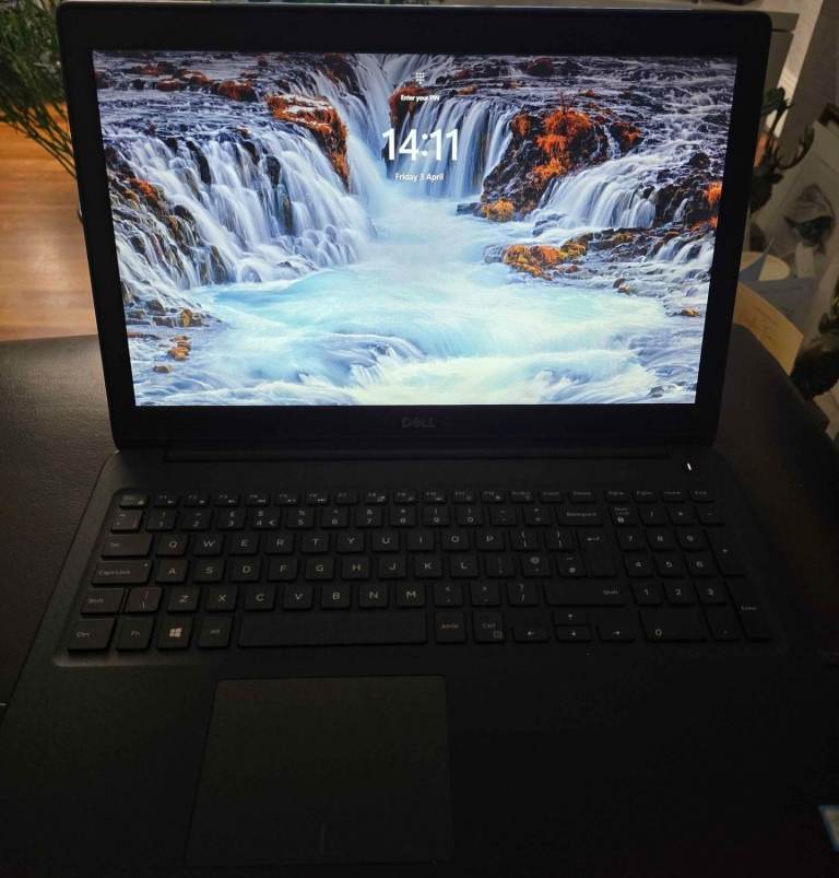 DELL Latitude 3500 Laptop - i5, 16GB RAM, 256GB SSD, Windows 11 Pro