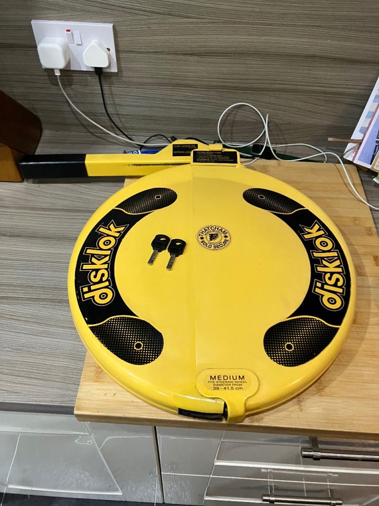 Disklok  Steering Wheel Lock - Medium - Yellow Edition - with 2 x keys