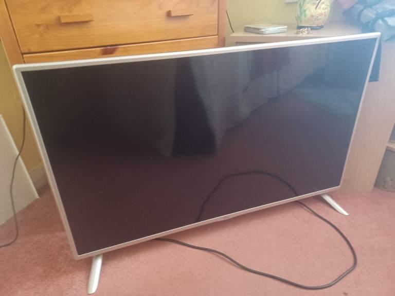 Large Flat Screen TV - Good Condition