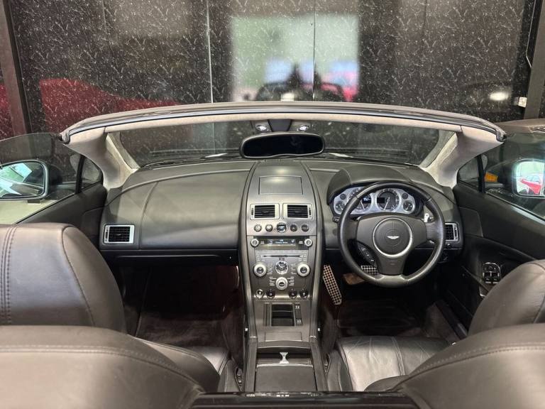 2011 Aston Martin Vantage 4.7 V8 Roadster 2dr Petrol Sportshift Euro 4 (420 bhp) Convertible Petr...