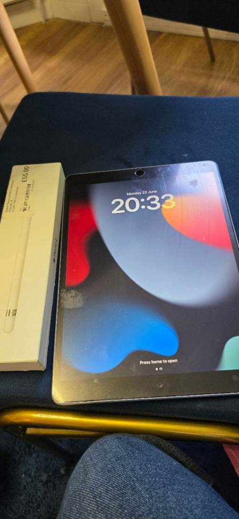 Ipad pro A1701 with apple pencil
