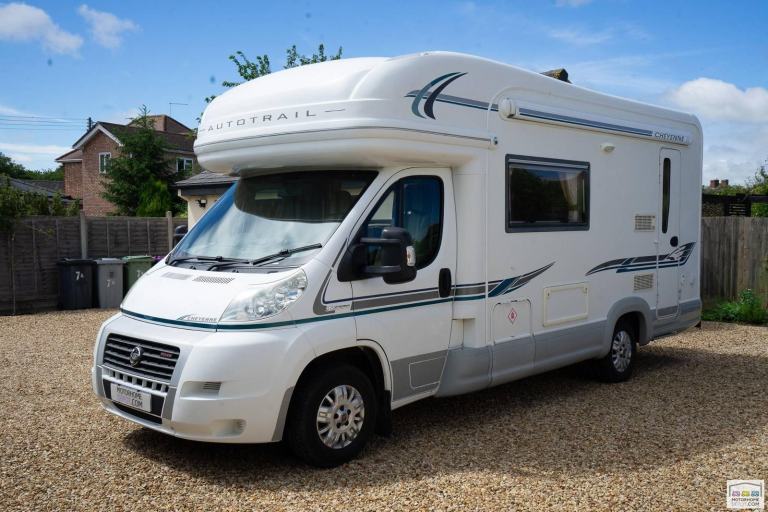 Auto-Trail Cheyenne 630 SE- Automatic Rare 3.0 litre Luxury 2 Berth  Single Beds