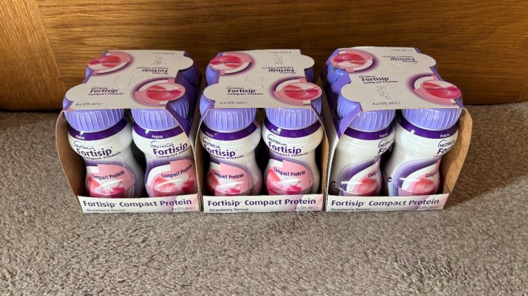 Nutricia Fortisips Compact Strawberry Flavour 12x125ml