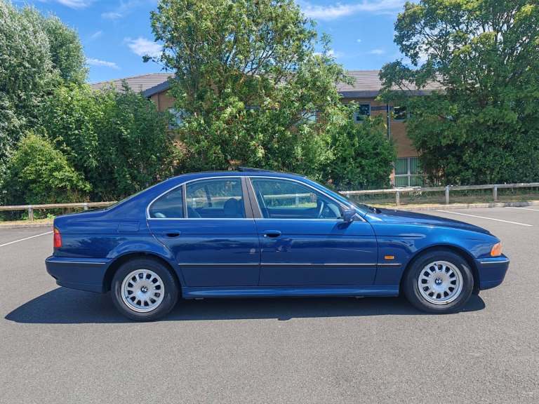 BMW, E39 525 TDS 2.5 DIESEL AUTO 1998 - FULL SERVICE HISTORY!