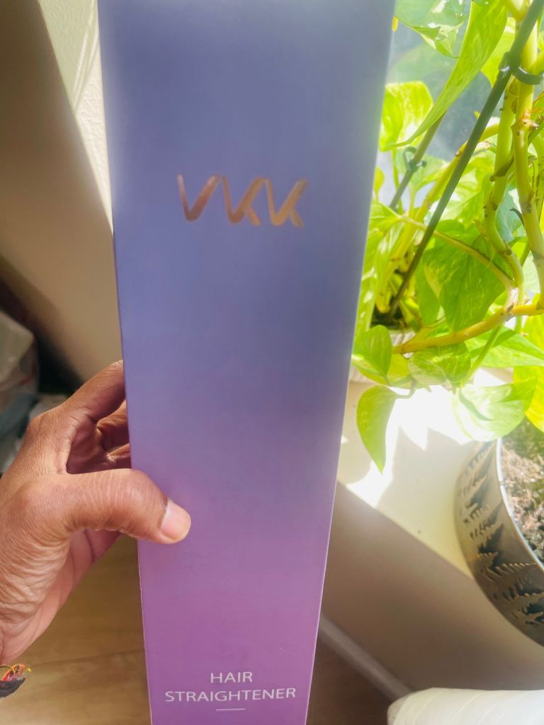 VKK Hair Straightener – Excellent Condition – Box Included