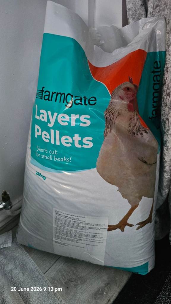 2x 20kg of Layers pellets 