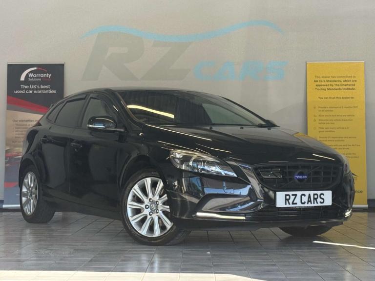 2013 Volvo V40 D3 SE Lux Nav 5dr HATCHBACK DIESEL Manual