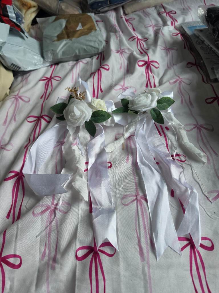 White Rose and Ribbon Wedding Car Decorations x4 