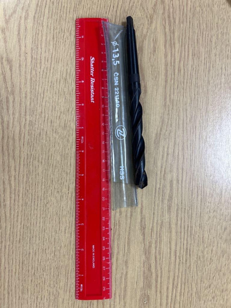 Tapered shank drill bit