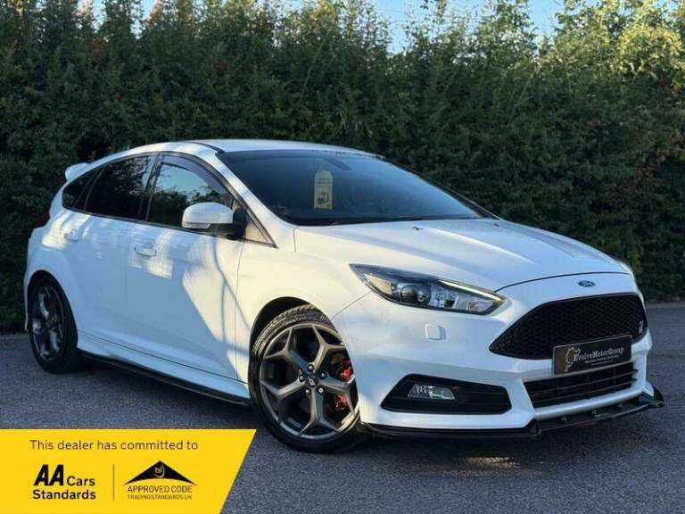 2017 Ford Focus 2.0T EcoBoost ST-3 Euro 6 (s/s) 5dr HATCHBACK Petrol Manual