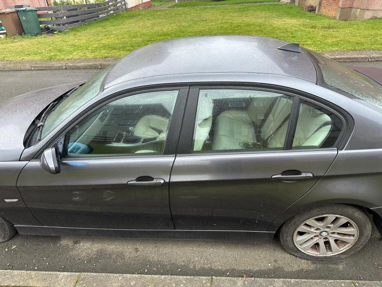 BMW, 3 SERIES, Saloon, 2005, Manual, 1995 (cc), 4 doors