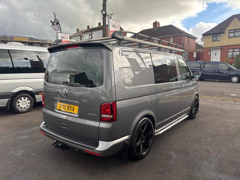 2015 Volkswagen Transporter 2.0 BiTDI 180PS Highline Kombi Van 4MOTION WINDOW VAN Diesel Manual