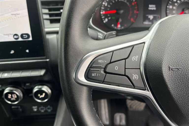 2021 Renault Captur 1.3 TCe (140 PS) Iconic 5 Door Petrol SUV Automatic SUV Petrol Automatic