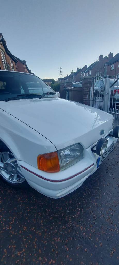 Classic Ford, ESCORT, xr3i Convertible, 1990, Manual, 1596 (cc), 2 doors