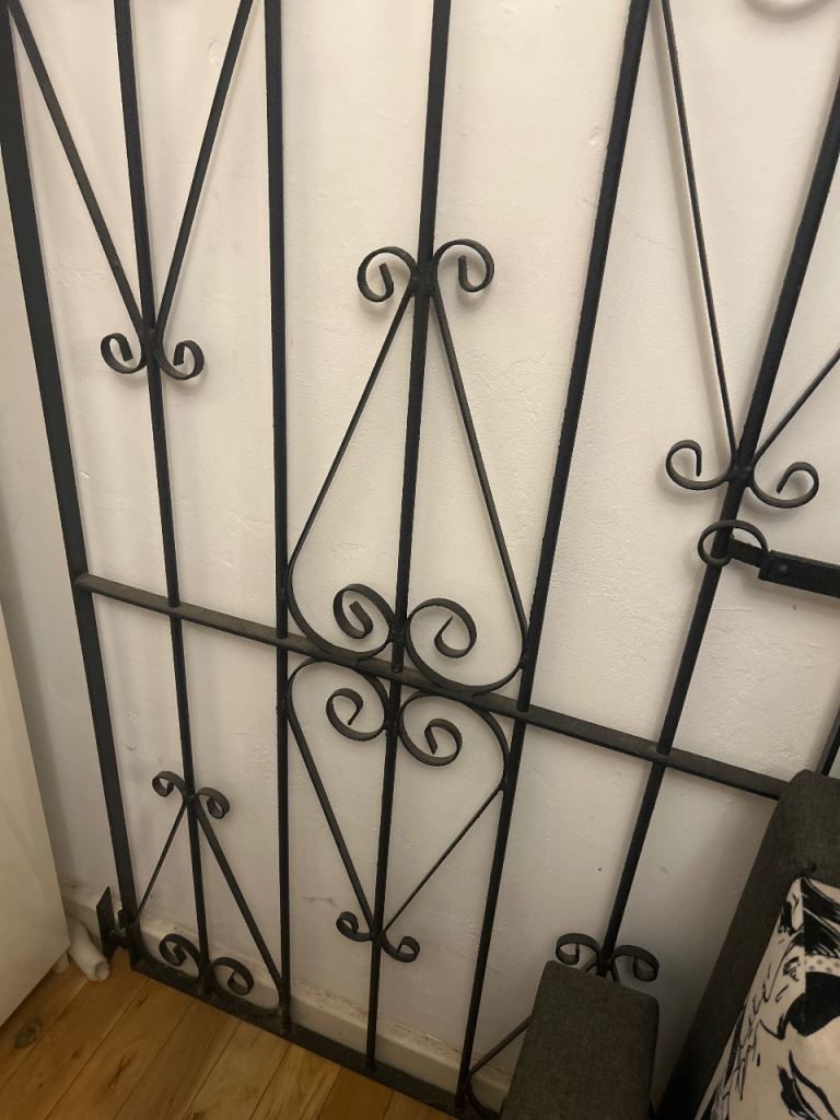 Cast Iton Gate 