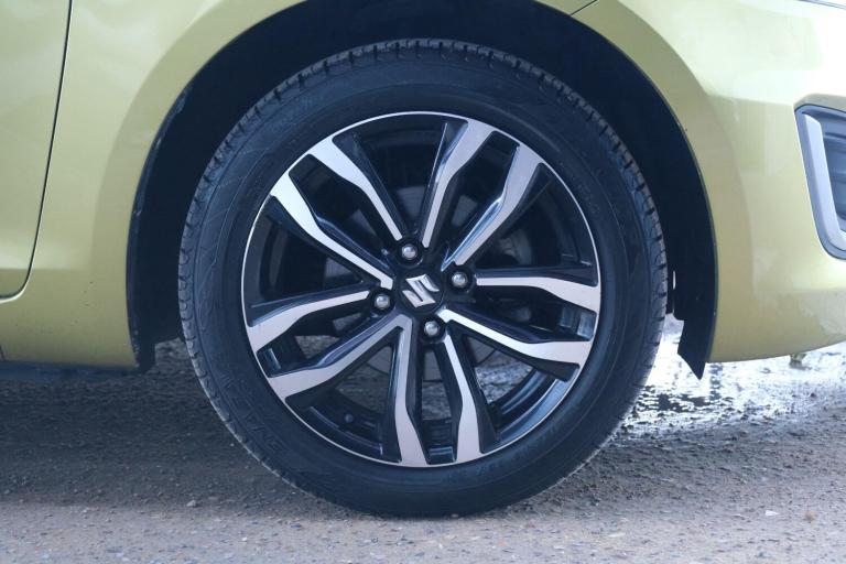 2025 Suzuki Swift 1.2 SZ4 Hatchback 5dr Petrol Auto Euro 6 (94 ps) PETROL Automatic