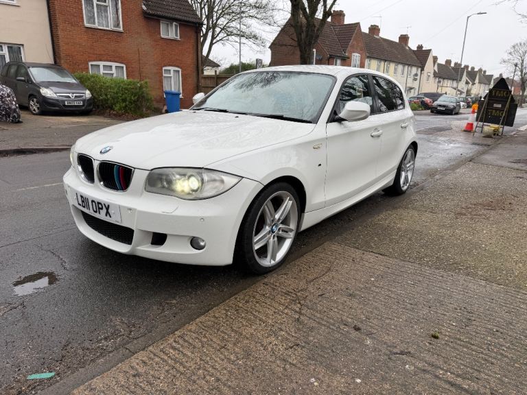 BMW, 1 SERIES, Hatchback, 2011, Semi-Auto, 1995 (cc), 5 doors