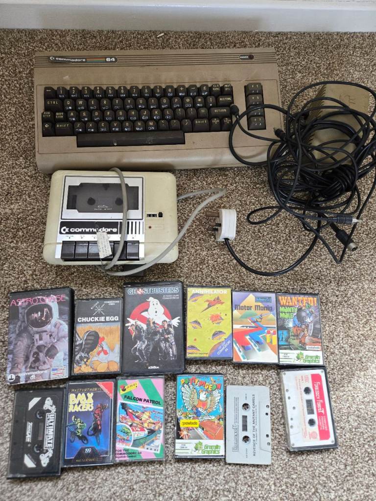 Vintage Commodore C64 Bundle with Datasette and Games
