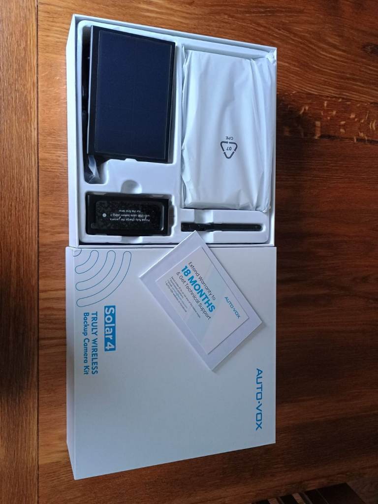 Auto-Vox Solar4 Wireless reversing camera.